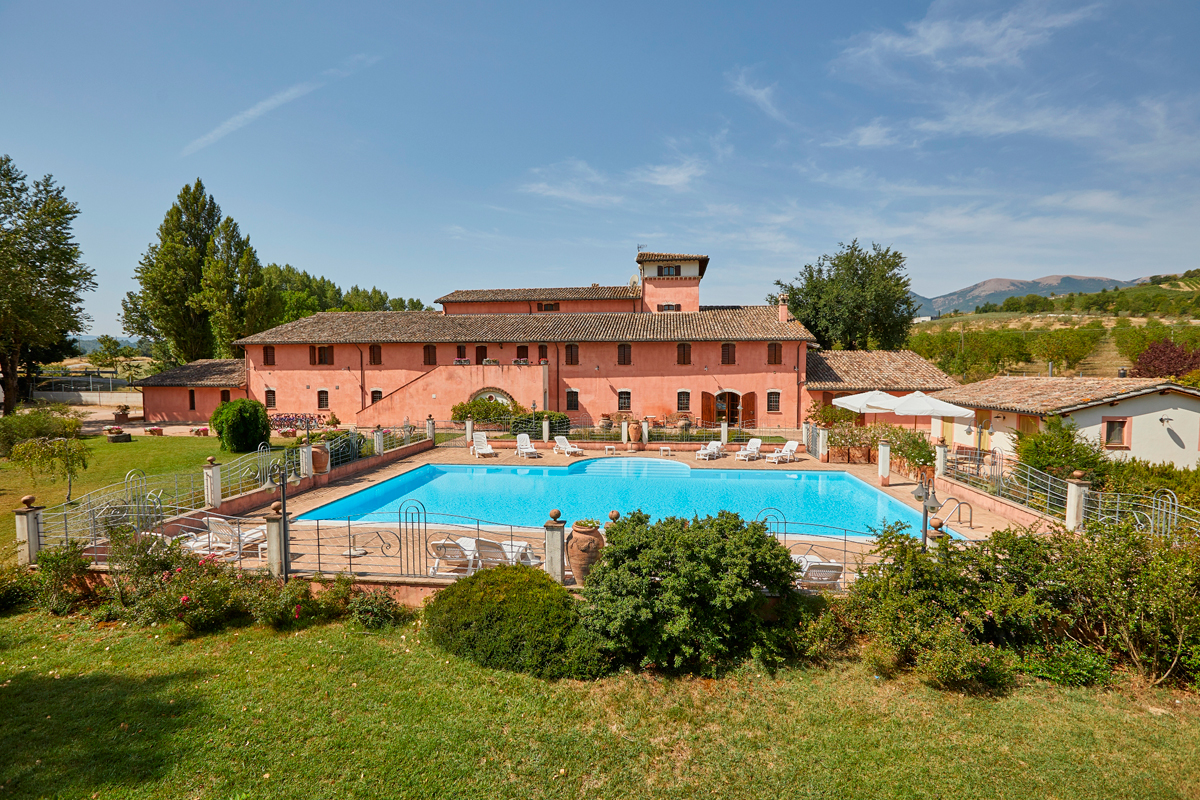 Agriturismo con piscina, Umbria